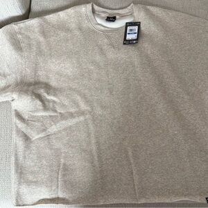 Under Armour Men's Crewneck Shirt in Beige